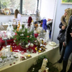 3.12.2016 Kielce. Mikołajkowa Giełda Prac w Zespole Państwowych Szkół Plastycznych / Wojciech Habdas / Radio Kielce