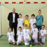 3.12.2016 Kielce. Turniej Grudniowy 2016 w SP nr 1. Honorowym gościem był Jan Domarski, reprezentant Polski, uczestnik i zdobywca trzeciego miejsca podczas mistrzostw świata w Niemczech w 1974. / Wojciech Habdas / Radio Kielce