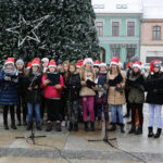 6.12.2016 Kielce. Choinka na Rynku rozbłysnęła tysiącem światełek. / Wojciech Habdas / Radio Kielce