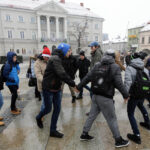 6.12.2016 Kielce. Choinka na Rynku rozbłysnęła tysiącem światełek. / Wojciech Habdas / Radio Kielce