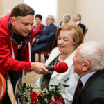 7.12.2016 Kielce. Prezydent wręczył medale za długoletnie pożycie małżeńskie. / Wojciech Habdas / Radio Kielce