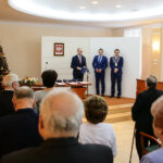 7.12.2016 Kielce. Prezydent wręczył medale za długoletnie pożycie małżeńskie. / Wojciech Habdas / Radio Kielce