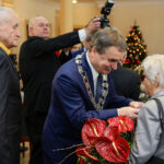 7.12.2016 Kielce. Prezydent wręczył medale za długoletnie pożycie małżeńskie. / Wojciech Habdas / Radio Kielce
