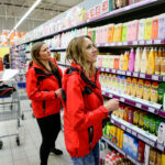 8.12.2016 Kielce. Radio Kielce i TVP3 Kielce włączyły się w akcję "Szlachetna Paczka" / Wojciech Habdas / Radio Kielce