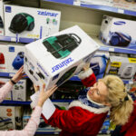 8.12.2016 Kielce. Radio Kielce i TVP3 Kielce włączyły się w akcję "Szlachetna Paczka" / Wojciech Habdas / Radio Kielce