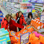 8.12.2016 Kielce. Radio Kielce i TVP3 Kielce włączyły się w akcję "Szlachetna Paczka" / Wojciech Habdas / Radio Kielce