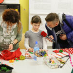 10.12.2016 Kielce. Warsztaty Jak ominąć potwora w święta! w Institute of Design. / Wojciech Habdas / Radio Kielce