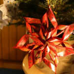 15.12.2016 Kielce. Choinka pod choinkę - drzewko przygotowane przez dzieci z Ostrowca Świętokrzyskiego. / Wojciech Habdas / Radio Kielce