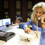 15.12.2016 Kielce. Finał czwartego dnia akcji "Choinka pod choinkę". Choinka z Ostrowca Świętokrzyskiego została sprzedana za 3500 zł. / Wojciech Habdas / Radio Kielce