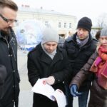 20.12.2016 Kielce. Wspólne kolędowanie  na Rynku / Wojciech Habdas / Radio Kielce