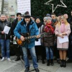 20.12.2016 Kielce. Wspólne kolędowanie  na Rynku / Wojciech Habdas / Radio Kielce