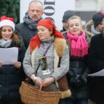 20.12.2016 Kielce. Wspólne kolędowanie  na Rynku / Wojciech Habdas / Radio Kielce