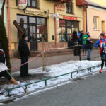 30.12.2016 Szydłów. 37 Międzynarodowe Uliczne Biegi Sylwestrowe. Bieg główny - seniorki i seniorzy - finish. / Wojciech Habdas / Radio Kielce