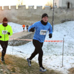 30.12.2016 Szydłów. 37 Międzynarodowe Uliczne Biegi Sylwestrowe. Bieg główny - seniorki i seniorzy. / Wojciech Habdas / Radio Kielce