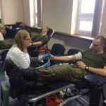 Bukówka. Żołnierze honorowo oddawali krew (20 stycznia 2017 r) / Krzysztof Bujnowicz / Radio Kielce