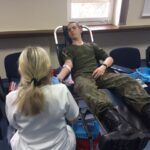 Bukówka. Żołnierze honorowo oddawali krew (20 stycznia 2017 r) / Krzysztof Bujnowicz / Radio Kielce