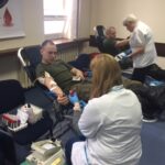 Bukówka. Żołnierze honorowo oddawali krew (20 stycznia 2017 r) / Krzysztof Bujnowicz / Radio Kielce