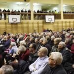 Spotkanie mieszkańców z zarządem spółdzielni Hutnik (18 stycznia 2017 r) / Kalina Łabuz / Radio Kielce