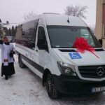 Specjalistyczny samochód dla Warsztatu Terapii Zajęciowej w Belnie (19 stycznia 2017 r) / Krzysztof Bujnowicz / Radio Kielce