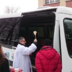 Specjalistyczny samochód dla Warsztatu Terapii Zajęciowej w Belnie (19 stycznia 2017 r) / Krzysztof Bujnowicz / Radio Kielce