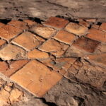 Zabytki Muzeum Regionalnego w Wiślicy. Fragment XIII-wiecznej posadzki / Krzysztof Żołądek / Radio Kielce