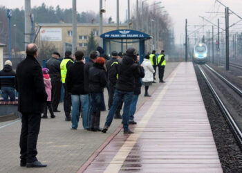 Odjazd pierwszego pociągu Pendolino ze stacji Włoszczowa Północ / Robert Felczak / Radio Kielce