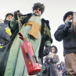 06.01.2017 Kielce. Orszak Trzech Króli. Stanisław Rupniewski jako Baltazar. / Jarosław Kubalski / Radio Kielce