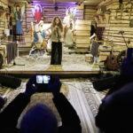 06.01.2017 Kielce. II Festiwal Kolęd i Pastorałek "Żołnierskie kolędowanie" w Kościele Garnizonowym. Alicja Gromuł. / Jarosław Kubalski / Radio Kielce