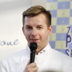 11.1.2017 Kielce. W Zespole Szkół Przemysłu Spożywczego odbył się konkurs kulinarny, przewodniczącym jury był restaurator Karol Okrasa. / Jarosław Kubalski / Radio Kielce