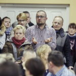 12.01.2017 Kielce. Wiceprezydent miasta Andrzej Sygut spotkał się z rodzicami w sprawie przeniesienia Szkoły Podstawowej nr 1. / Jarosław Kubalski / Radio Kielce