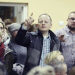 12.01.2017 Kielce. Wiceprezydent miasta Andrzej Sygut spotkał się z rodzicami w sprawie przeniesienia Szkoły Podstawowej nr 1. / Jarosław Kubalski / Radio Kielce