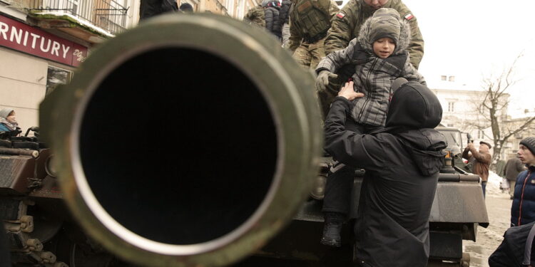 14.01.2017 Kielce. Wojskowy piknik pod hasłem "Bezpieczna Polska". / Jarosław Kubalski / Radio Kielce