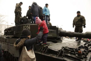 14.01.2017 Kielce. Wojskowy piknik pod hasłem "Bezpieczna Polska". / Jarosław Kubalski / Radio Kielce