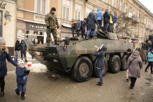 14.01.2017 Kielce. Wojskowy piknik pod hasłem "Bezpieczna Polska". / Jarosław Kubalski / Radio Kielce