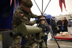 14.01.2017 Kielce. Wojskowy piknik pod hasłem "Bezpieczna Polska". / Jarosław Kubalski / Radio Kielce