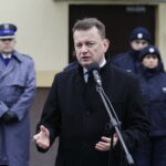 18.01.2017 Nowiny. Szef MSWiA Mariusz Błaszczak otworzył posterunek Policji. / Jarosław Kubalski / Radio Kielce