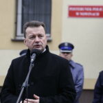 18.01.2017 Nowiny. Szef MSWiA Mariusz Błaszczak otworzył posterunek Policji. / Jarosław Kubalski / Radio Kielce
