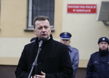 18.01.2017 Nowiny. Szef MSWiA Mariusz Błaszczak otworzył posterunek Policji. / Jarosław Kubalski / Radio Kielce