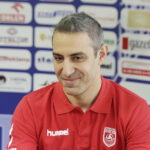 19.01.2017 Kielce. Konferencja prasowa Effectora Kielce. Nowy trener Sinan Tanik. / Jarosław Kubalski / Radio Kielce