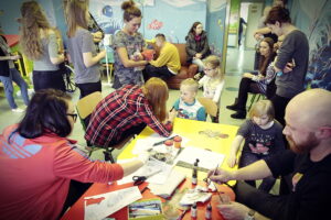 19.01.2017 Kielce. Onkologia oddział pediatryczny. Fundacja Spełnionych marzeń odwiedziła chore dzieci. / Jarosław Kubalski / Radio Kielce