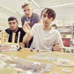 21.01.2017 Kielce. Wielki Bój Planszówkowy w Wojewódzkiej Bibliotece Publicznej. / Jarosław Kubalski / Radio Kielce