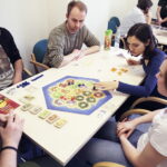 21.01.2017 Kielce. Wielki Bój Planszówkowy w Wojewódzkiej Bibliotece Publicznej. / Jarosław Kubalski / Radio Kielce