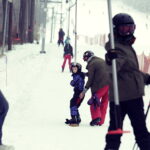 21.01.2017 Kielce. Stok narciarski Stadion. Narciarze. / Jarosław Kubalski / Radio Kielce
