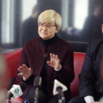 26.01.2017 Kielce. Konferencja na temat planów Wojewódzkiej Rady Dialogu Społecznego. Henryka Bochniarz i Tomasz Tworek. / Jarosław Kubalski / Radio Kielce