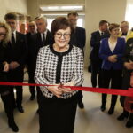 30.01.2017 Kielce. Otwarcie Środowiskowego Domu Samopomocy przy ulicy Mielczarskiego. Poseł Maria Zuba. / Jarosław Kubalski / Radio Kielce