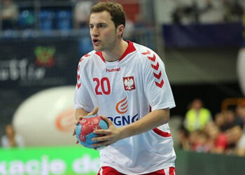 Mariusz Jurkiewicz już po operacji barku - Radio Kielce