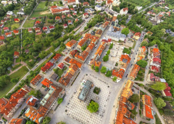 Lotnicza panorama Sandomierza / http://www.sandomierz.pl