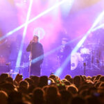 1.1.2017 Kielce. Sylwester pod gwiazdami na Rynku. Gwiazdą wieczoru był zespół Wilki. / Wojciech Habdas / Radio Kielce