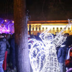 1.1.2017 Kielce. Sylwester pod gwiazdami na Rynku. Gwiazdą wieczoru był zespół Wilki. / Wojciech Habdas / Radio Kielce