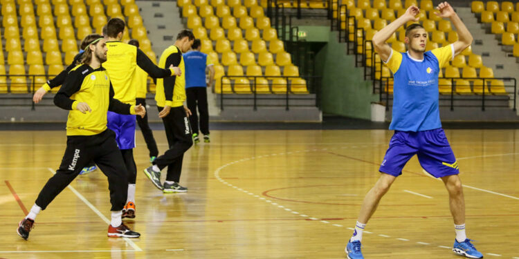 9.1.2017 Kielce. Pierwszy w 2017 roku trening zawodników Vive Tauron / Wojciech Habdas / Radio Kielce